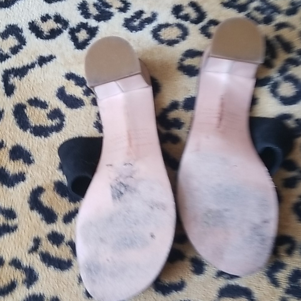 Shoes - Picture 2 of 3